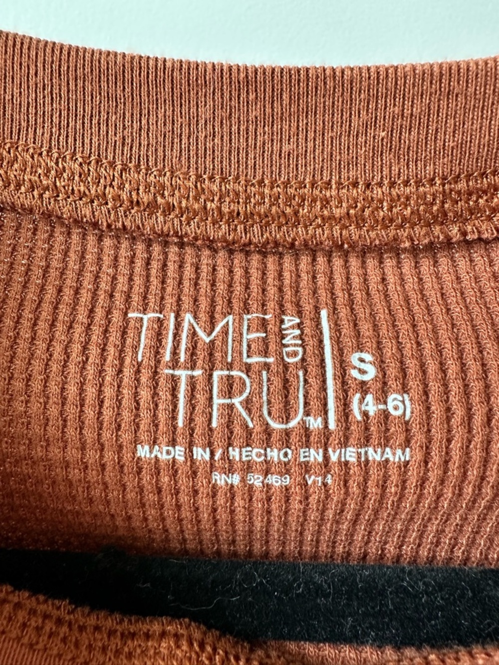 Time and Tru Women's Long-Sleeve Waffle Knit Top - Rust - Picture 4 of 4
